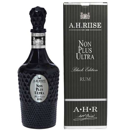 Ром A.H. Riise Non Plus Ultra "Black Edition"